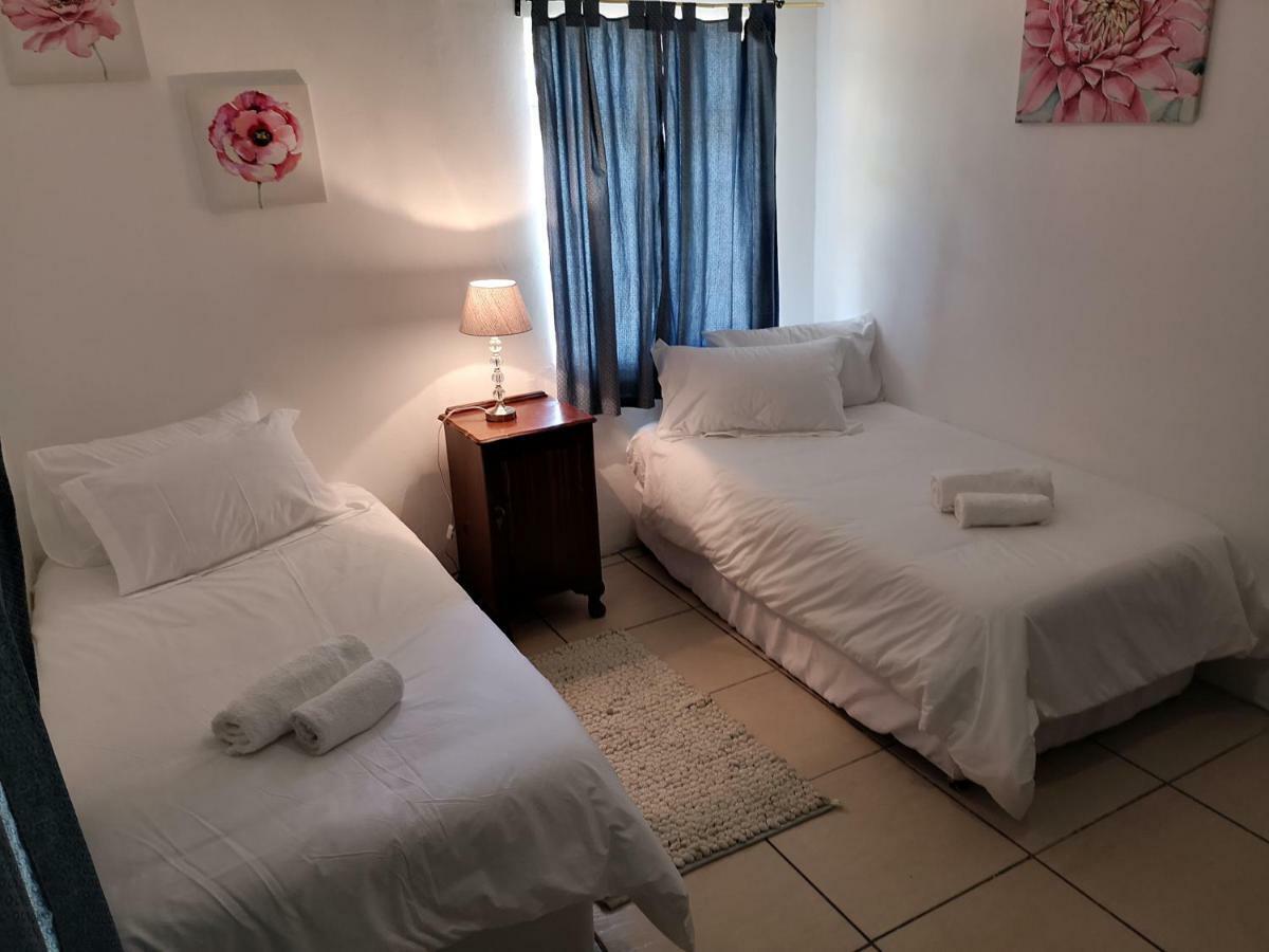 Windsor Cottage Barberton Esterno foto